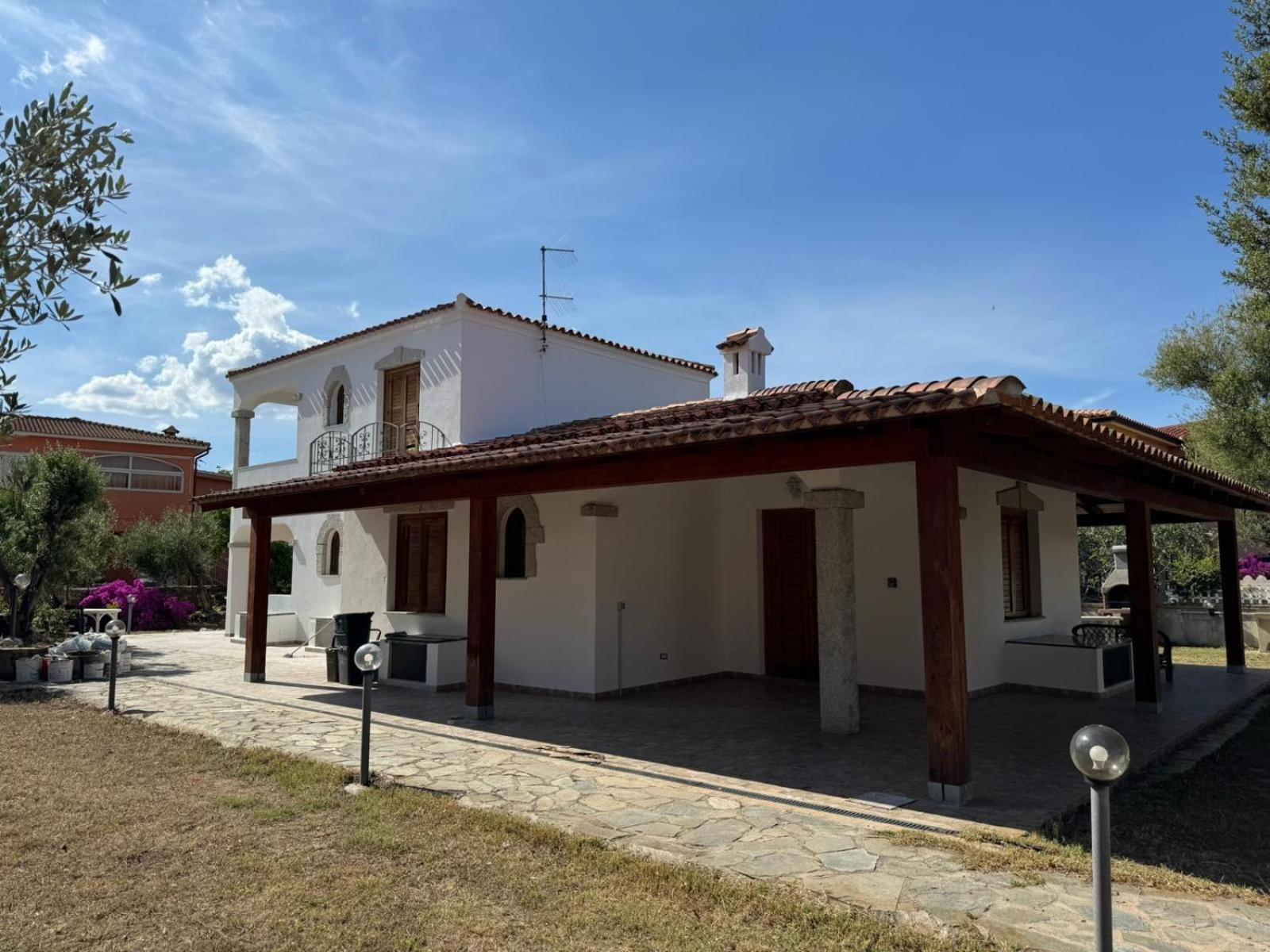 San Teodoro Centro Villa Bagian luar foto
