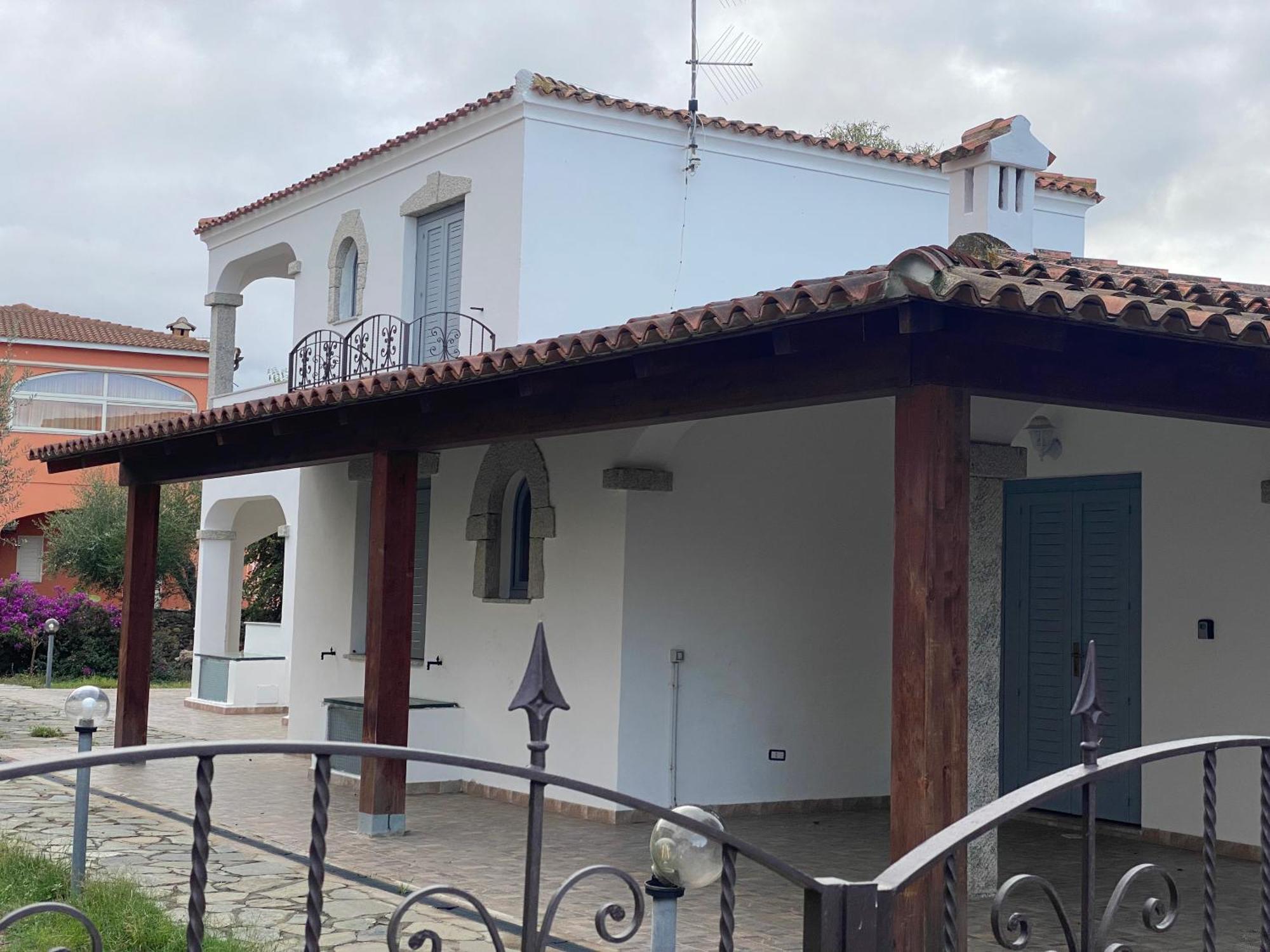 San Teodoro Centro Villa Bagian luar foto